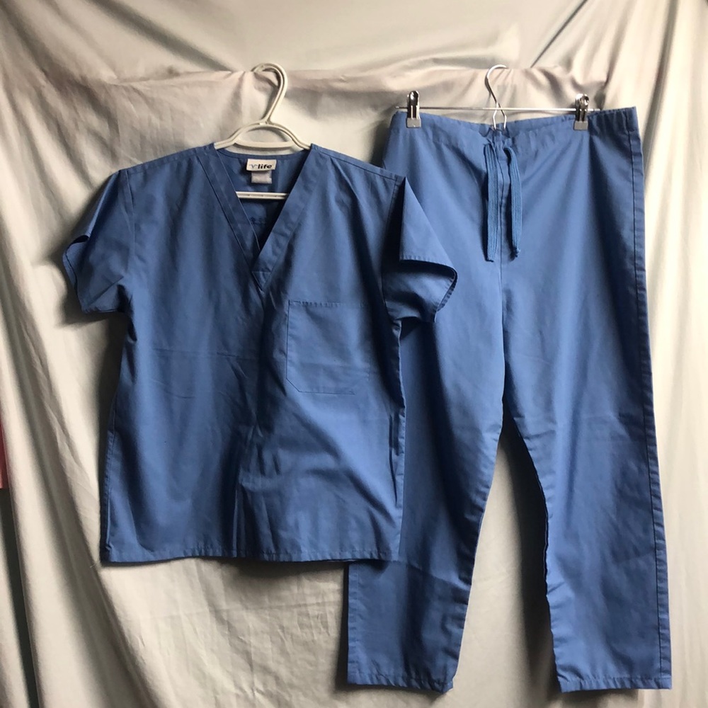 V life xs scrub set small top xs pants guc